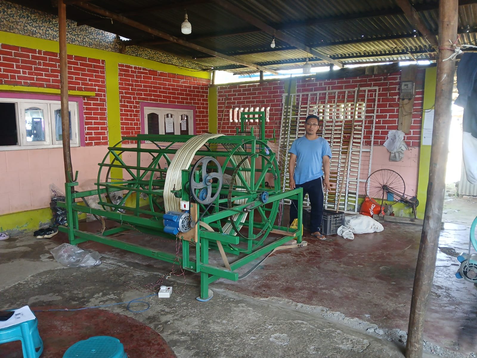 Solar-Powered Warping Machine